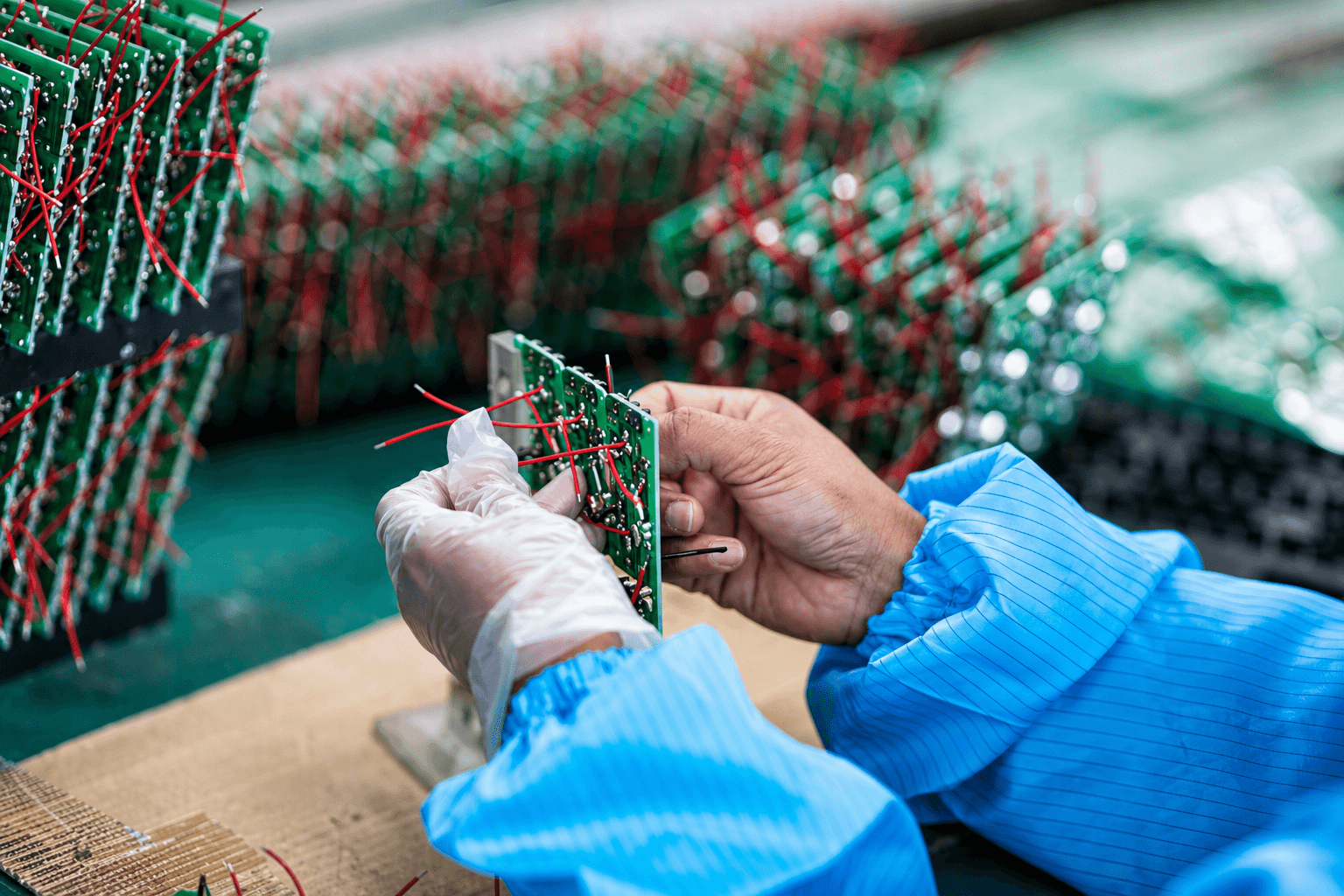 PCB Assembly & Manufacturing